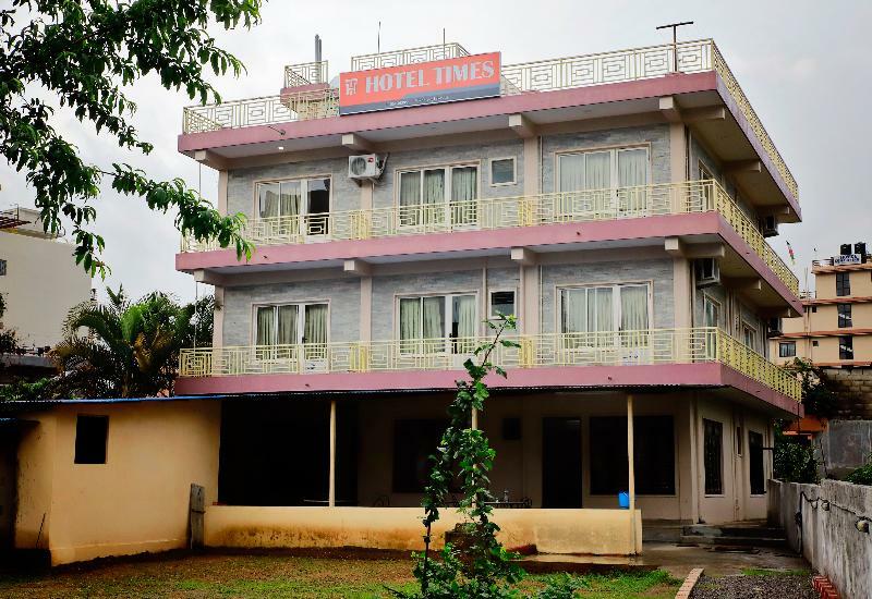 Oyo 575 Api Suites Pokhara Exterior photo