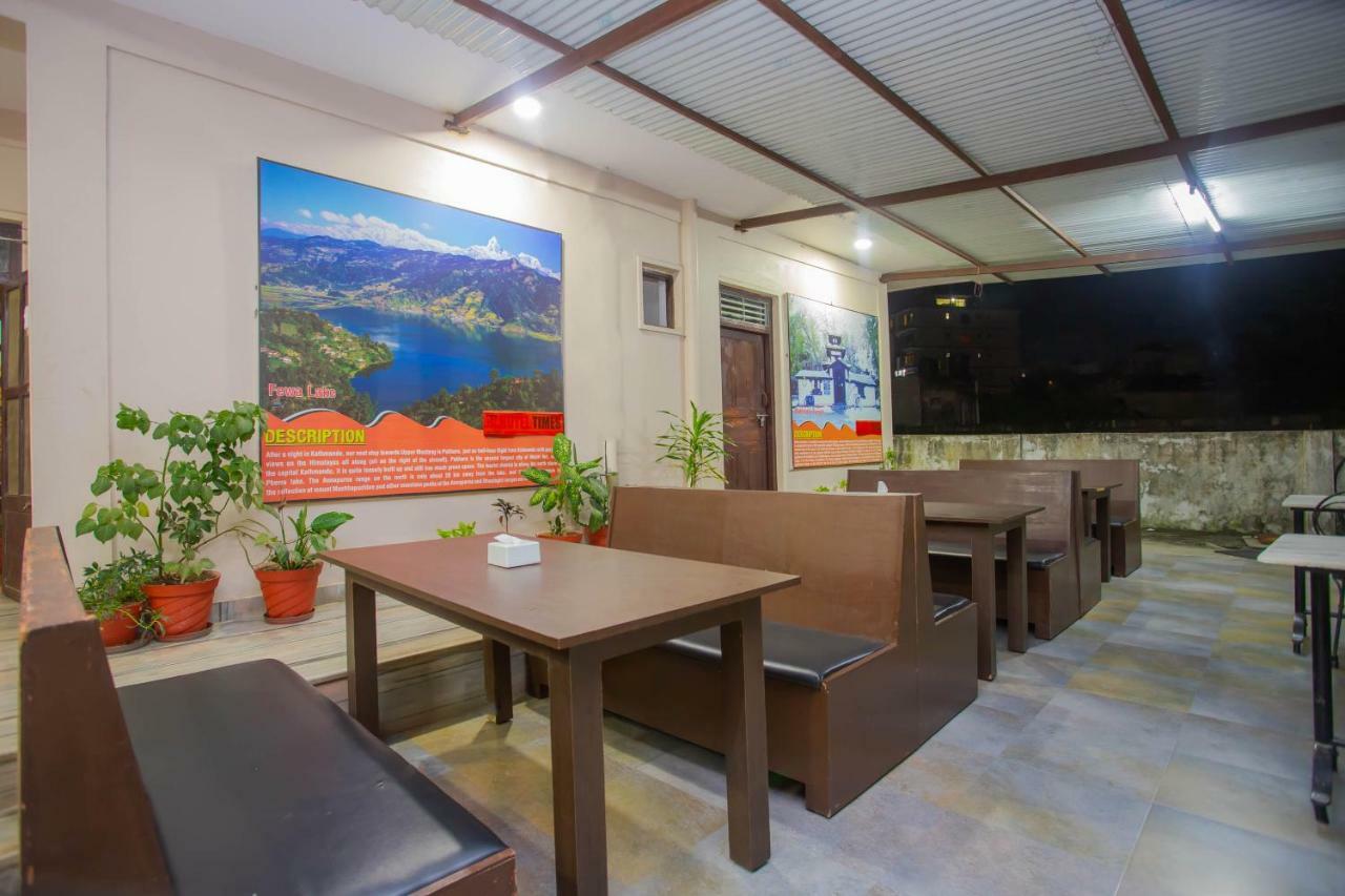 Oyo 575 Api Suites Pokhara Exterior photo